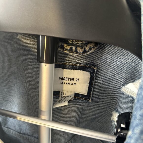 Distressed Denim Cropped Jacket - Picture 5 of 6